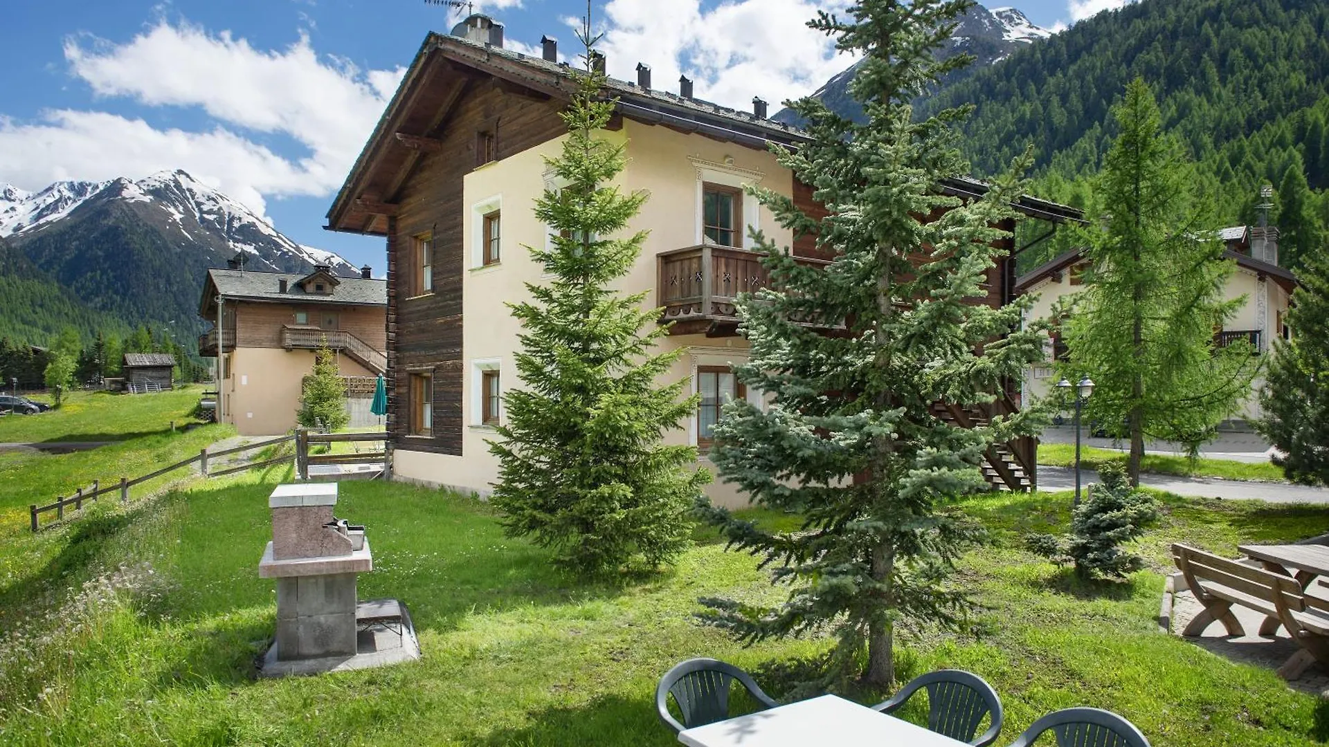 Residence Le Cascate Λιβίνιο